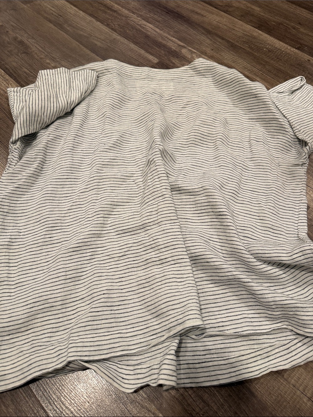 notPERFECTLINEN Striped Scoop-Neck Tee in White and Black - Picture 3 of 3